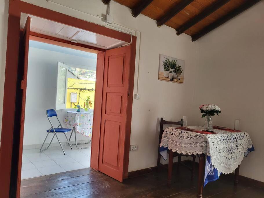 Casa En Teror Centrica Turismo De Ciudad Y Bosques Lägenhet Exteriör bild